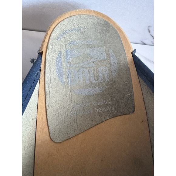 Swedish Dala Hand-painted Wooden Clogs 37 / US 6.5 - Blue Holiday Cabincore Shoe - Picture 3 of 9